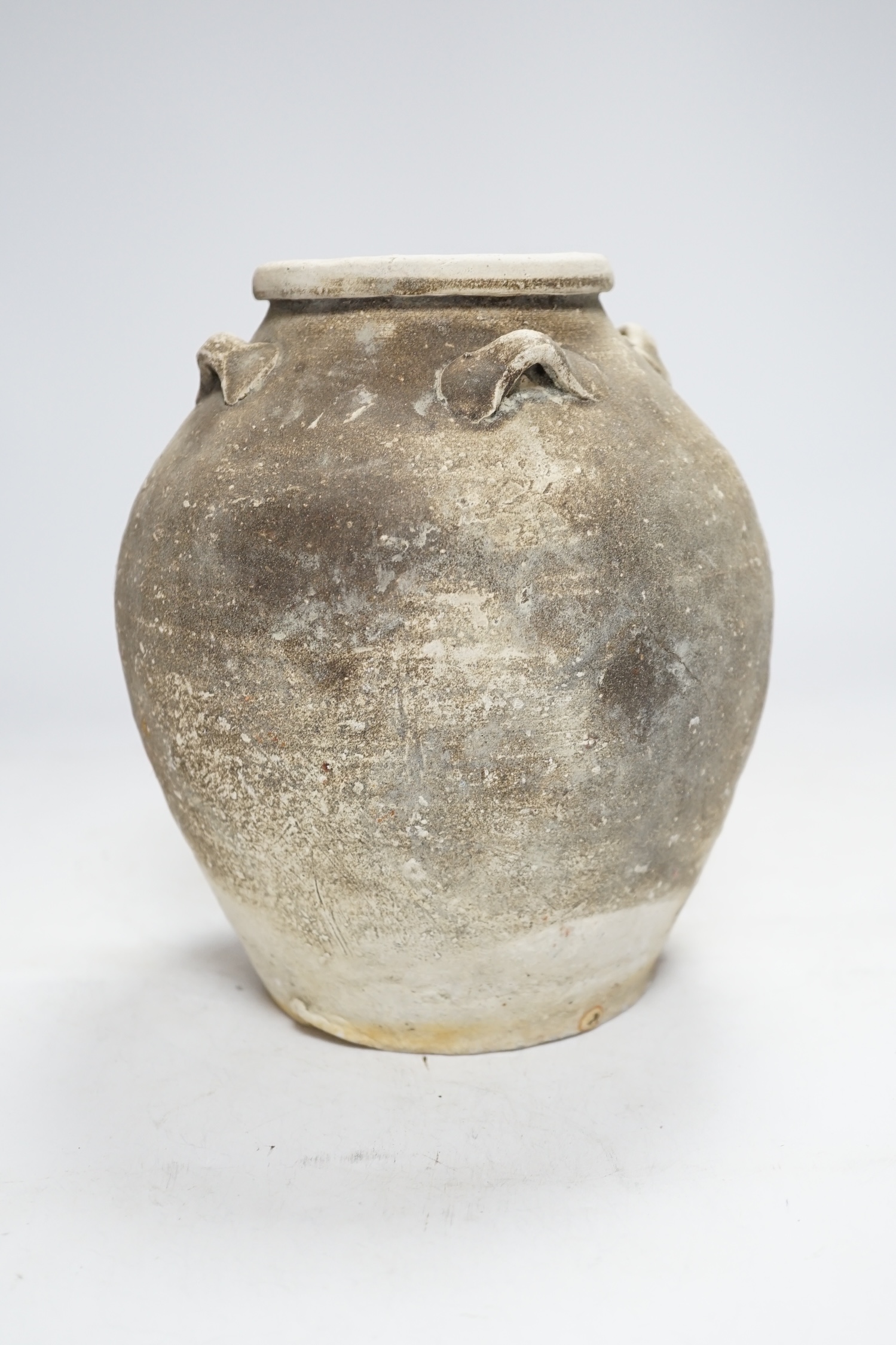 A Chinese pottery jar, Tang Dynasty, 20.5cm high